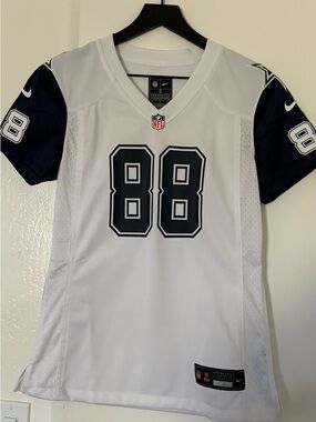 Nike NFL Dallas Cowboys #88 Ceedee Lamb Female Jersey - White/Navy